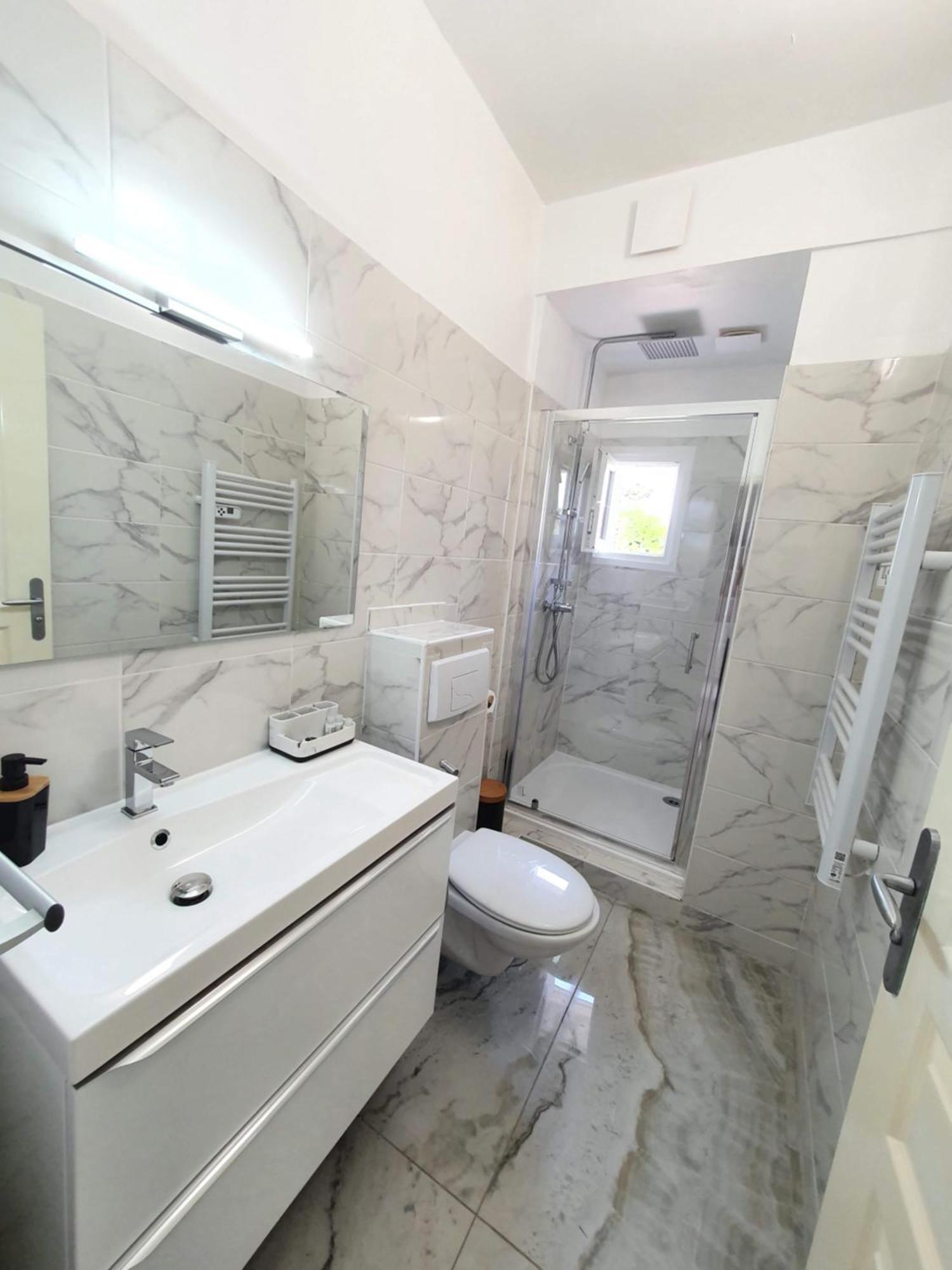 Logement Entier Avec Grand Jardin Et Parking Wifi 6 Et Fibre Berck Exterior photo